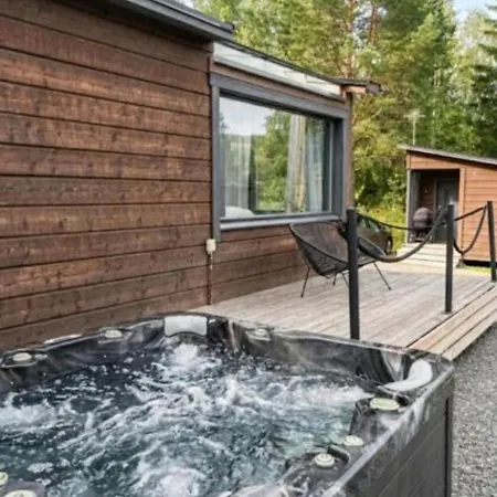Apartamento Beautiful Lakeside Panorama With Own Jacuzzi Kuusa
